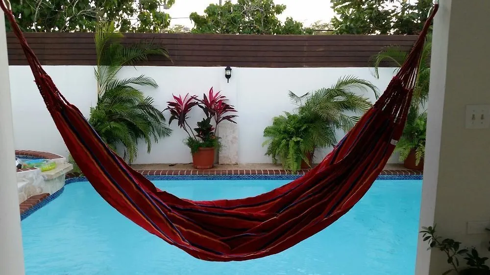 Dorado Centrally Located Guest House Hotel